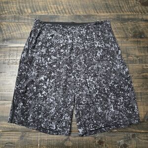 LULULEMON‎ Pace Breaker Shorts | M
